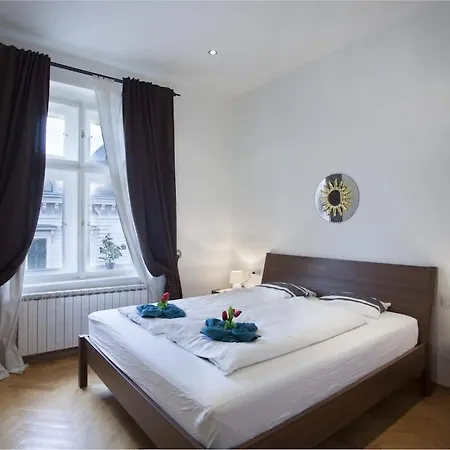 Charles Bridge Apartman