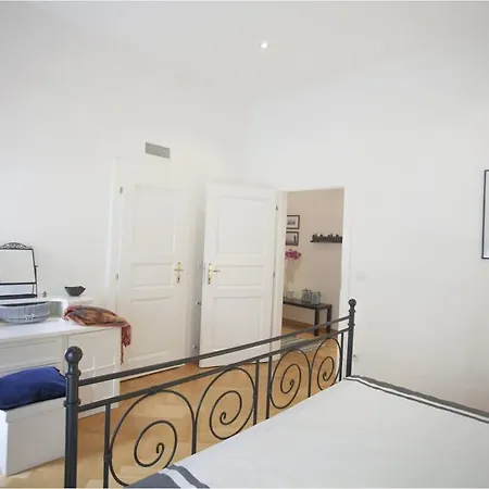 Charles Bridge Apartman